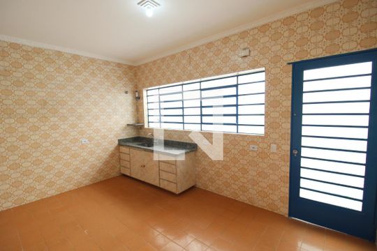 Cozinha de casa à venda com 4 quartos, 240m² em Vila Baruel, São Paulo
