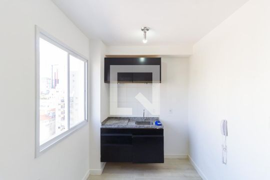 Sala -Cozinha de kitnet/studio para alugar com 1 quarto, 24m² em Sé, São Paulo