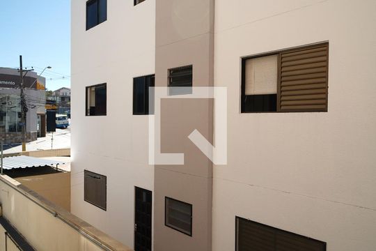 Vista da Suíte de apartamento para alugar com 2 quartos, 76m² em Jardim Santa Rosália, Sorocaba