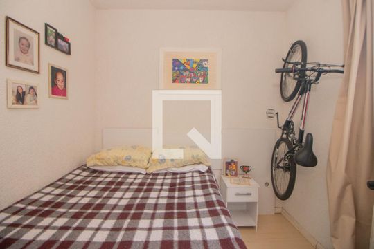 Quarto 1 de apartamento à venda com 2 quartos, 45m² em Sarandi, Porto Alegre