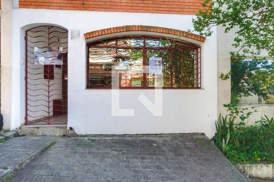 Fachada de casa para alugar com 3 quartos, 67m² em Vila Mariana, São Paulo