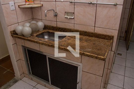 Cozinha de apartamento para alugar com 3 quartos, 90m² em Piedade, Rio de Janeiro