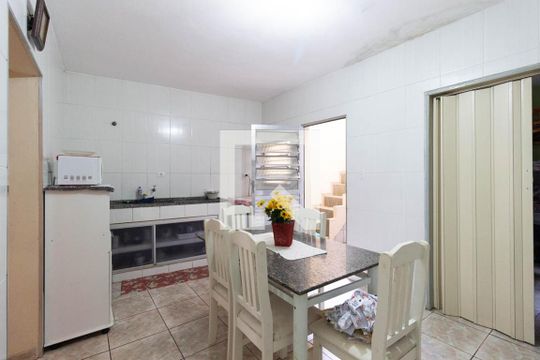 Cozinha 2 de casa à venda com 5 quartos, 200m² em Jardim Peri, São Paulo