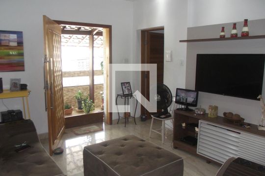 Sala de casa à venda com 2 quartos, 360m² em Higienópolis, Rio de Janeiro