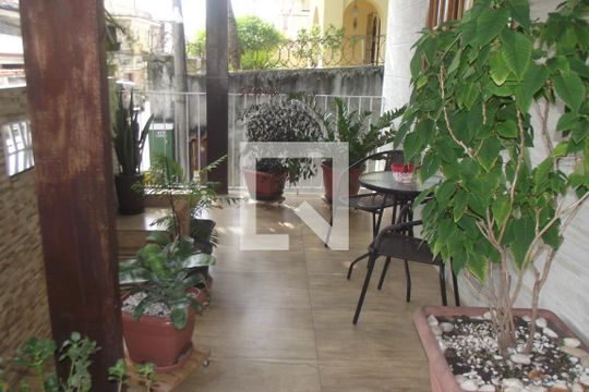 Sacada de casa à venda com 2 quartos, 360m² em Higienópolis, Rio de Janeiro