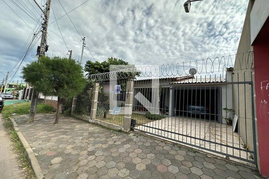 Fachada de casa à venda com 3 quartos, 120m² em Santos Dumont, São Leopoldo
