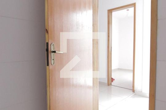 Banheiro de apartamento para alugar com 2 quartos, 39m² em Parque Cisper, São Paulo