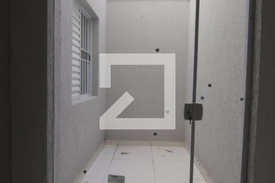 Área de serviço
 de apartamento para alugar com 2 quartos, 39m² em Parque Cisper, São Paulo