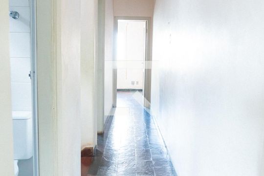 Corredor de casa à venda com 4 quartos, 124m² em Mirandópolis, São Paulo