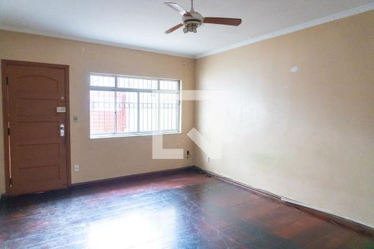 Casa à venda com 4 quartos, 124m² em Mirandópolis, São Paulo