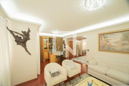 Sala de casa à venda com 4 quartos, 340m² em Planalto Paulista, São Paulo
