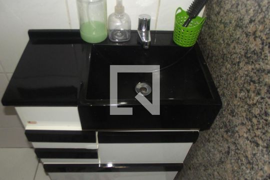 Banheiro de apartamento à venda com 2 quartos, 59m² em Cachambi, Rio de Janeiro