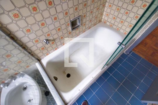 Banheiro de apartamento para alugar com 2 quartos, 75m² em Vila Mariana, São Paulo