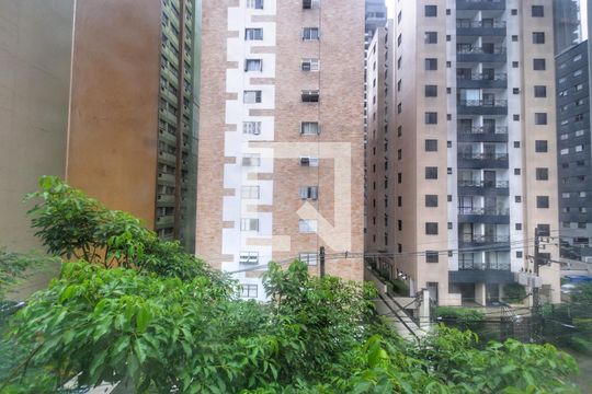 Quarto 1 - Vista de apartamento para alugar com 2 quartos, 75m² em Vila Mariana, São Paulo