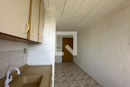 Cozinha de apartamento à venda com 2 quartos, 52m² em Rio dos Sinos, São Leopoldo