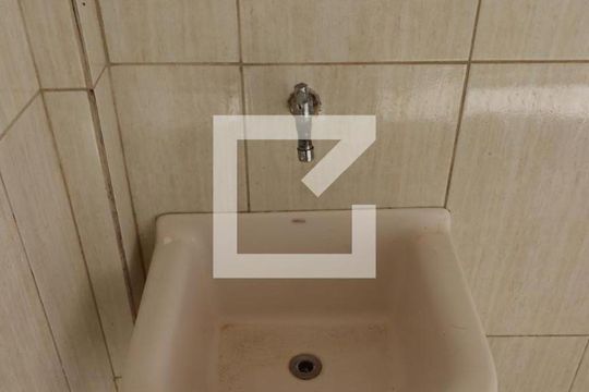 Área de Serviço de casa para alugar com 2 quartos, 58m² em Raul Veiga, São Gonçalo
