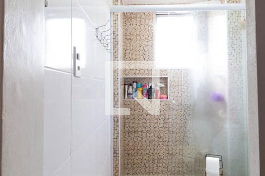 Banheiro de apartamento à venda com 2 quartos, 68m² em Vila Guilherme, São Paulo