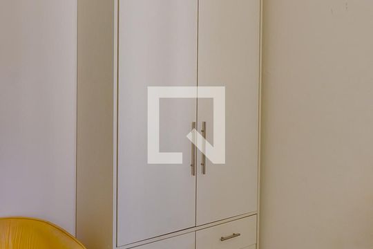 Armarios de kitnet/studio para alugar com 1 quarto, 20m² em Matatu, Salvador
