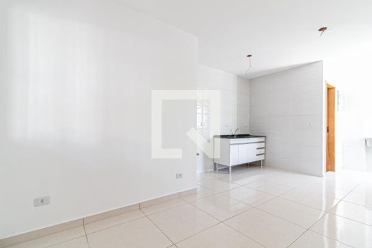 Sala de kitnet/studio para alugar com 2 quartos, 38m² em Parque Cisper, São Paulo