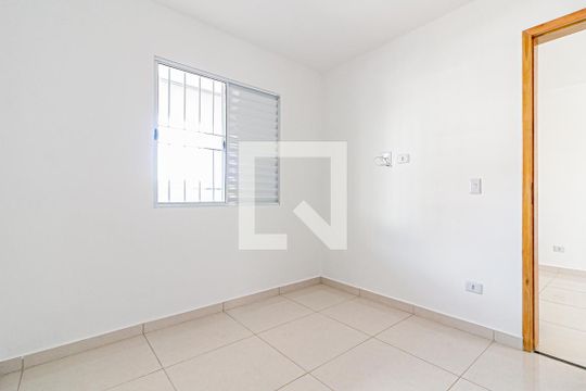 Quarto 1 de kitnet/studio para alugar com 2 quartos, 38m² em Parque Cisper, São Paulo