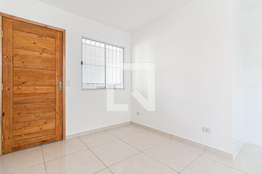 Sala de kitnet/studio para alugar com 2 quartos, 38m² em Parque Cisper, São Paulo