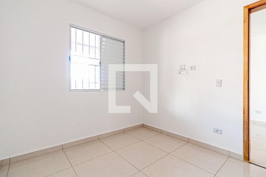 Quarto 1 de kitnet/studio para alugar com 2 quartos, 38m² em Parque Cisper, São Paulo
