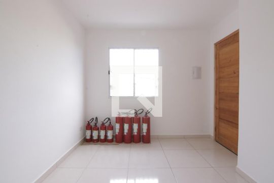 Apartamento para alugar com 2 quartos, 37m² em Parque Cisper, São Paulo