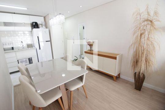 Sala de apartamento à venda com 2 quartos, 49m² em Santa Maria, Osasco