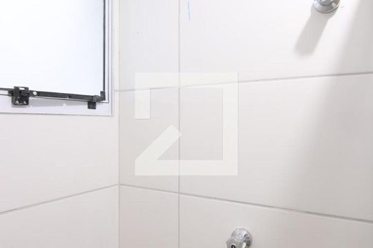 Banheiro de kitnet/studio para alugar com 1 quarto, 30m² em Artur Alvim, São Paulo