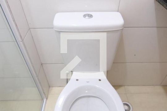 Banheiro de kitnet/studio para alugar com 1 quarto, 30m² em Artur Alvim, São Paulo