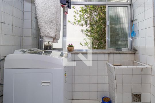 Área de Serviço de apartamento para alugar com 2 quartos, 93m² em São João, Porto Alegre