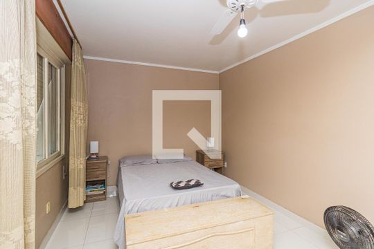 Quarto 1 de apartamento para alugar com 2 quartos, 93m² em São João, Porto Alegre