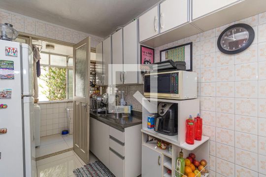 Cozinha de apartamento para alugar com 2 quartos, 93m² em São João, Porto Alegre
