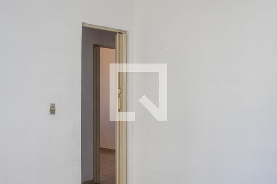 Quarto 01 de apartamento para alugar com 2 quartos, 48m² em Quintino Bocaiúva, Rio de Janeiro