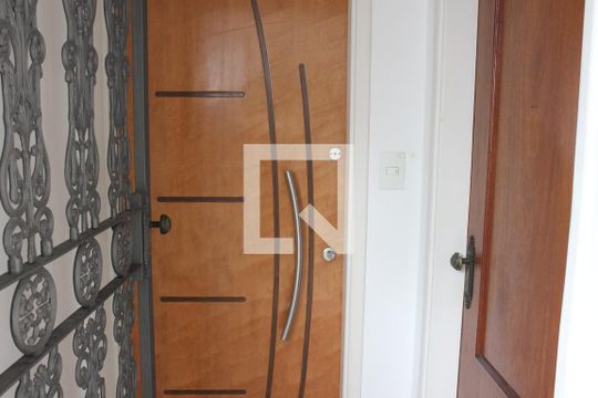 Entrada de apartamento para alugar com 2 quartos, 90m² em Centro, São Vicente