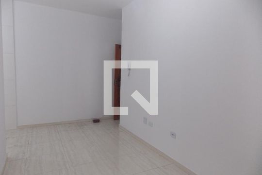 Sala de apartamento para alugar com 2 quartos, 46m² em Parque Continental I, Guarulhos