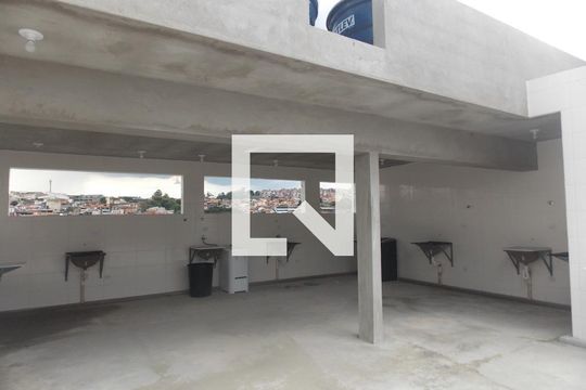 Área comum - Lavanderia de apartamento para alugar com 2 quartos, 46m² em Parque Continental I, Guarulhos
