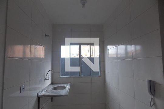 Cozinha de apartamento para alugar com 2 quartos, 46m² em Parque Continental I, Guarulhos