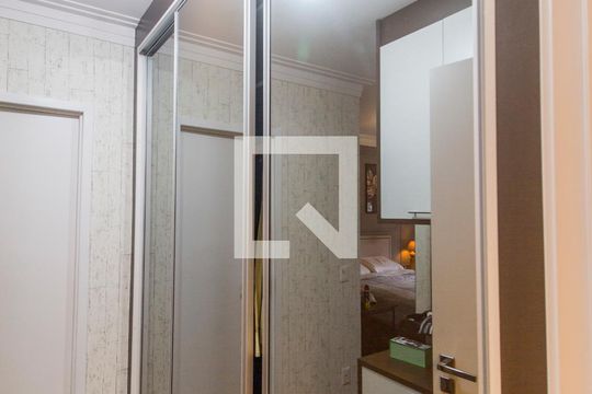 Banheiro da Suíte 1 de apartamento à venda com 3 quartos, 110m² em Alphaville Empresarial, Barueri