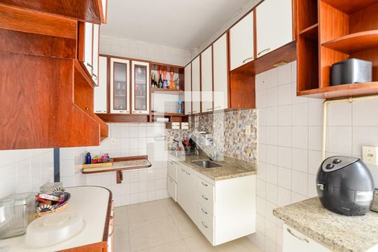 cozinha  de apartamento à venda com 2 quartos, 70m² em Fonseca, Niterói