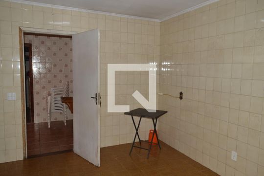 Cozinha de casa à venda com 3 quartos, 200m² em Parque Residencial Oratorio, São Paulo