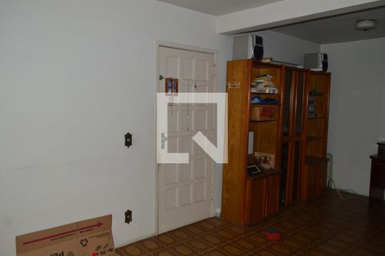 Sala de casa à venda com 3 quartos, 200m² em Parque Residencial Oratorio, São Paulo