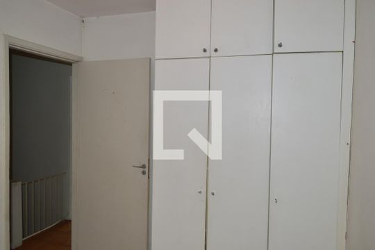Quarto 2 de casa à venda com 3 quartos, 200m² em Parque Residencial Oratorio, São Paulo