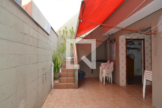 Área comum de casa à venda com 3 quartos, 200m² em Parque Residencial Oratorio, São Paulo