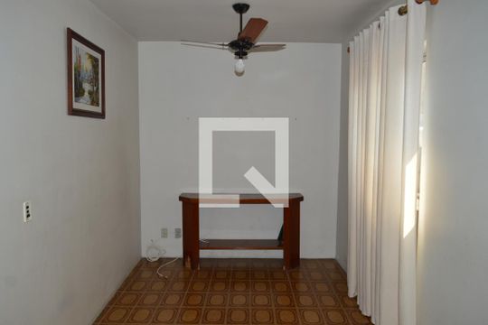 Sala de casa à venda com 3 quartos, 200m² em Parque Residencial Oratorio, São Paulo
