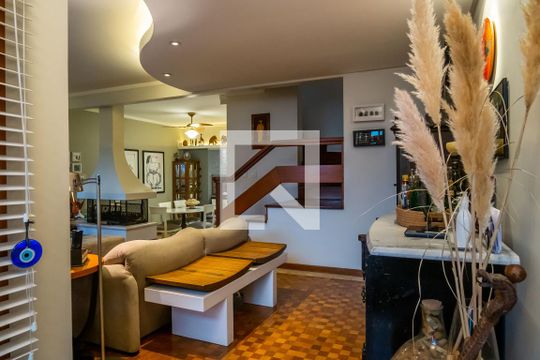 Sala de casa de condomínio à venda com 3 quartos, 240m² em Tristeza, Porto Alegre