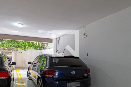 Área comum - Garagem (Vagas) de apartamento para alugar com 2 quartos, 70m² em Jardim Bela Vista, Santo André