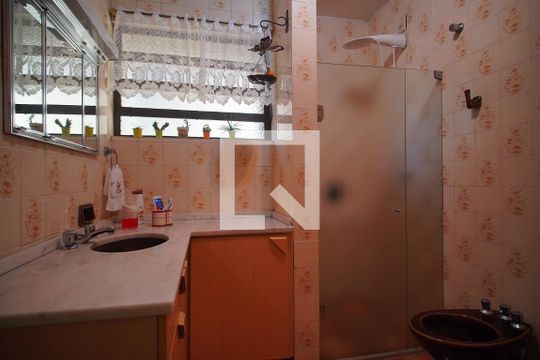 Banheiro de casa à venda com 4 quartos, 240m² em Rondônia, Novo Hamburgo