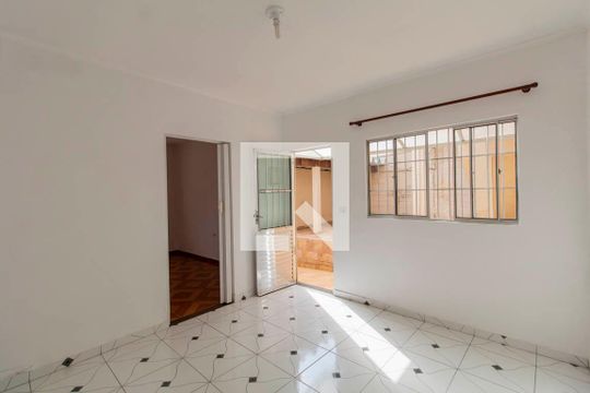 Casa à venda com 7 quartos, 300m² em Vila Ré, São Paulo