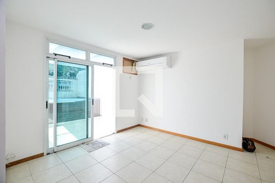 Sala de apartamento à venda com 3 quartos, 216m² em São Francisco, Niterói